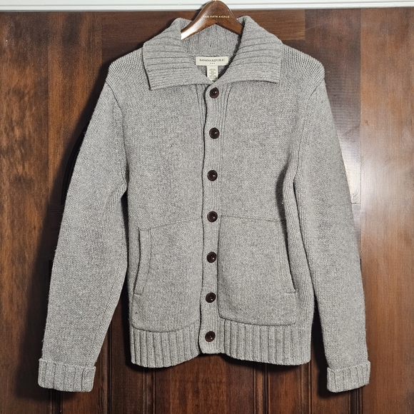 Banana Republic Lambswool Cardigan SweaterGray Button FrontMen’s Medium